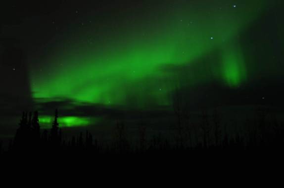 Um verdadeiro show de luzes e cores na nossa mais linda Aurora Boreal nessa passagem pelo Alaska, em Tok